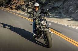 Kawasaki Vulcan S riding shot